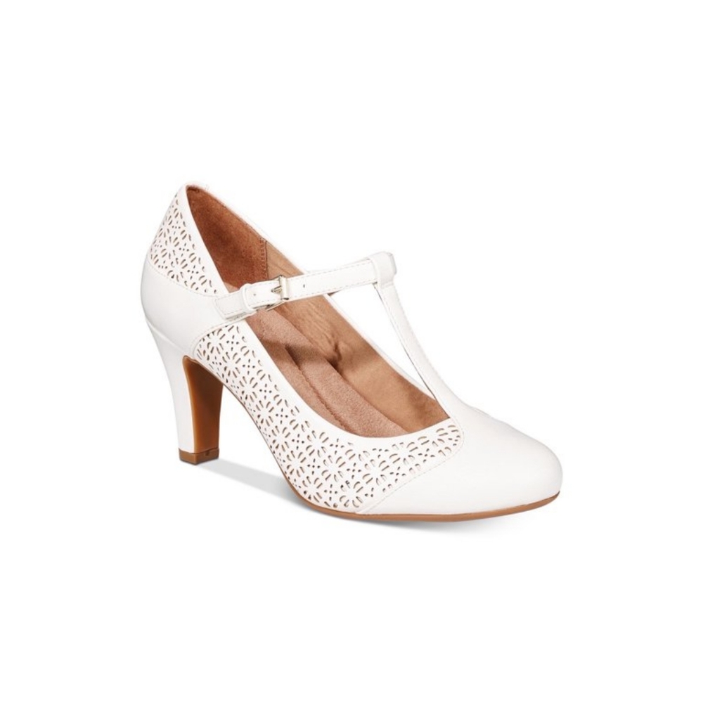 Giani Bernini White T Straps Mary Janes Pumps Heels Pin Up Shoes 7M *Clearance*